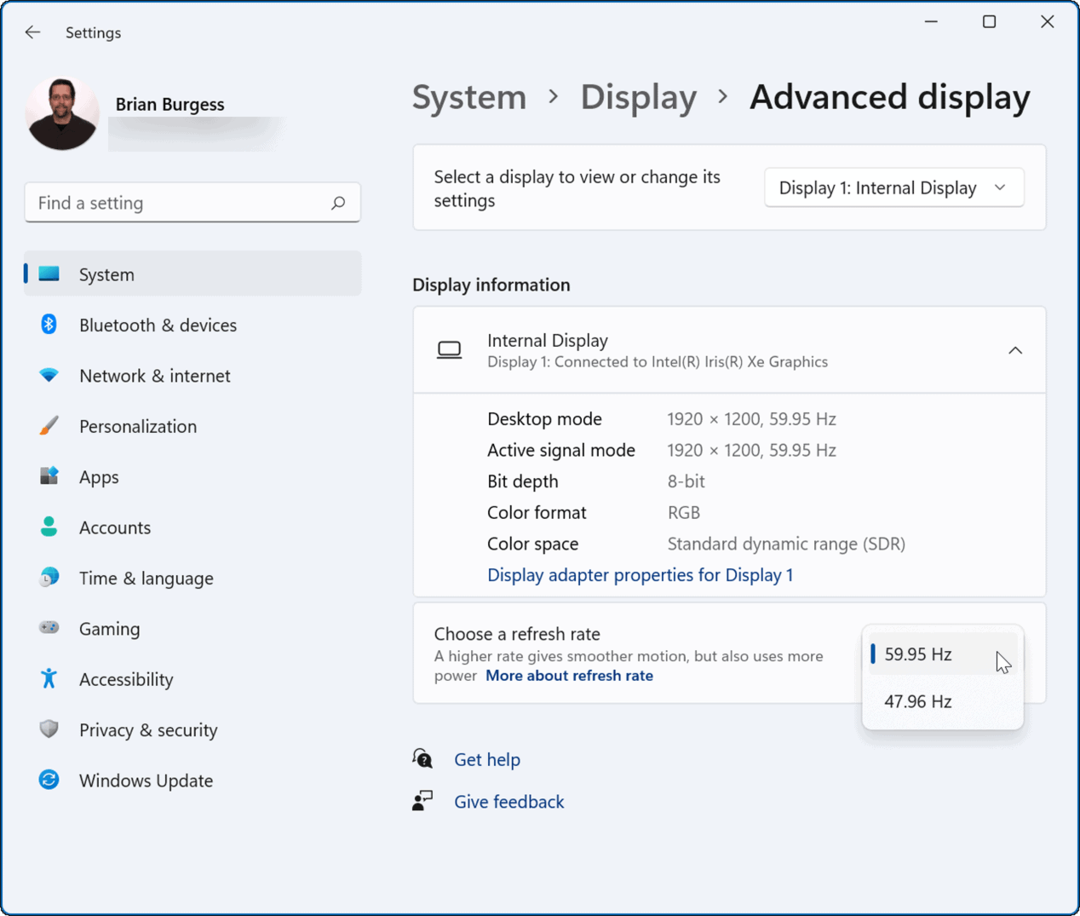 כיצד לשנות את קצב הרענון ב-Windows 11
