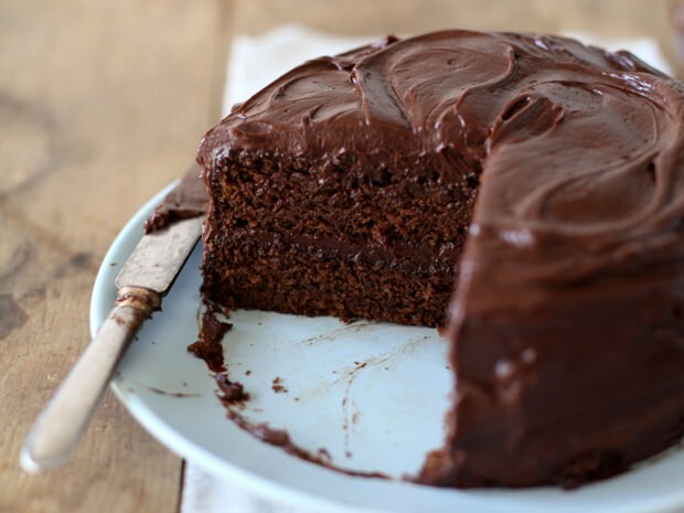 איך מכינים עוגה בסיר מעודן? מתכון לעוגה תוך 5 דקות