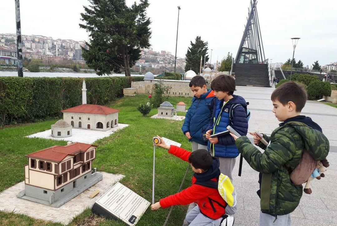 סצנות מהפארק והמוזיאון המיניאטורי של טורקיה