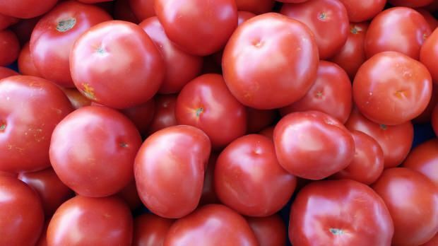 יתרונות העור של עגבניות