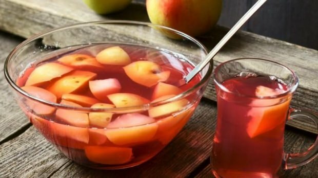 איך להכין קומפוט תפוחים