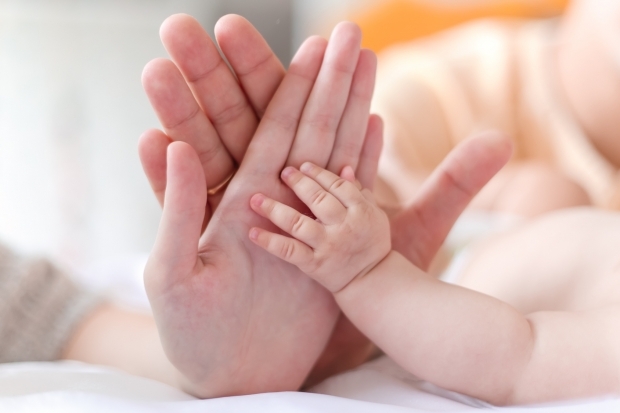 מדוע הידיים של התינוקות קרות?