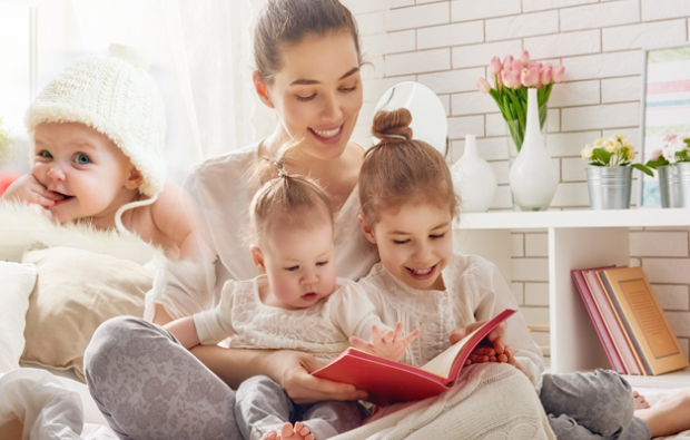 היתרונות של קריאת ספר לתינוקות