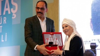 אגדת המוזיקה העממית הטורקית קיבלה את פרס Bedia Akartürk