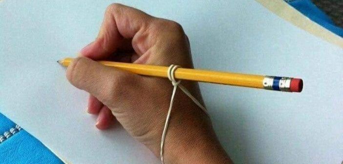 איך ללמד ילד להחזיק עיפרון?