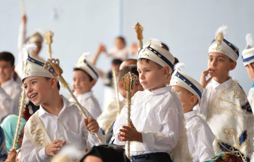 מתי יש לבצע ברית מילה לתינוקות לכל המוקדם? כמה ימים מתאוששים תינוקות לאחר ברית מילה?