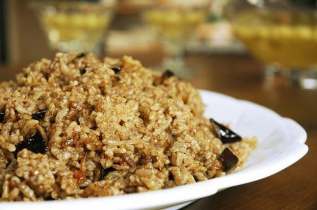 איך מכינים אורז עם חציל