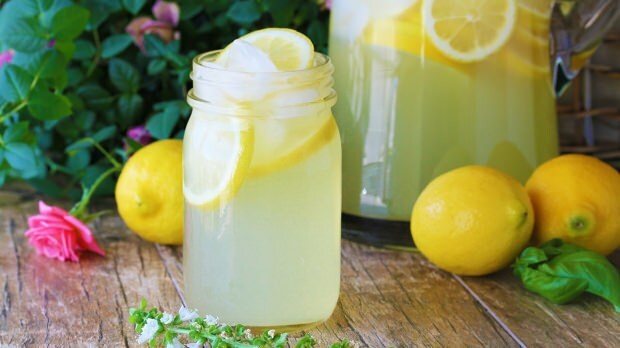 אם אנו שותים מיץ לימון רגיל