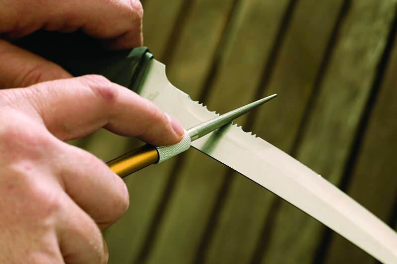 כיצד מחדדים סכינים משוננות? דרכים לחידוד סכיני לחם