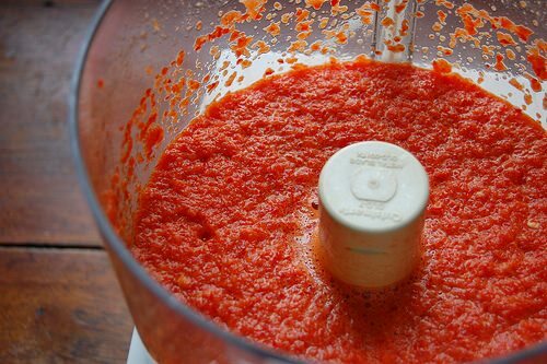להכין רסק עגבניות בבית