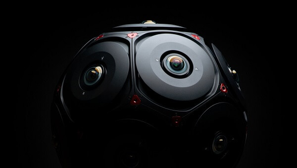 Oculus השיקה לראשונה את מצלמת ה- Manifold על ידי RED עם פייסבוק 360, מצלמה תלת-ממדית / 360 ° ברמה מקצועית, שהוכנה בשותפות עם RED.