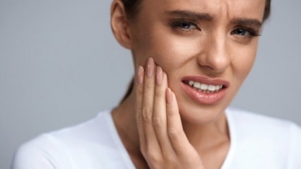 מהם המזונות הפוגעים בשיניים?
