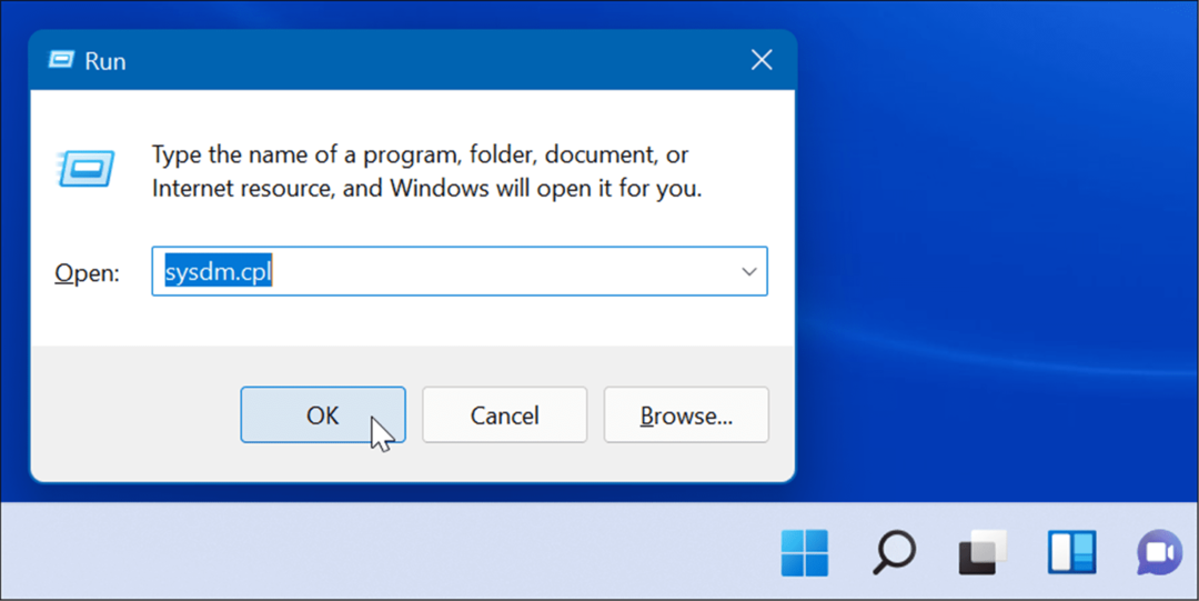 הפעל את sysdm-cpl fix windows שורת המשימות המוצגת במסך מלא