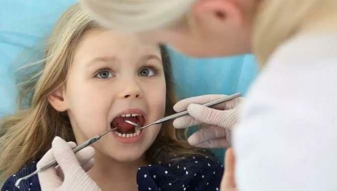 איך להתגבר על פחד מרופא שיניים אצל ילדים