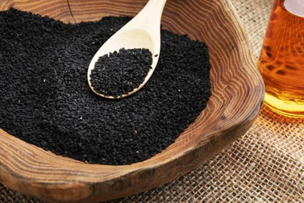 איך מכינים שמן זרעים שחורים?
