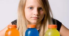 מומחים הזהירו! שתיית משקאות אנרגיה של ילדים גורמת לכישלון