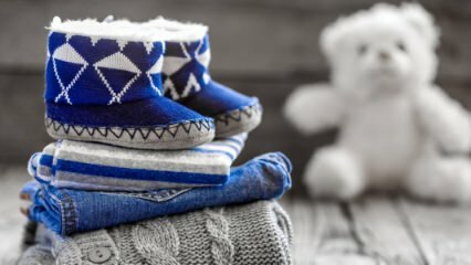 האם תינוקות צריכים לנעול מגפיים?