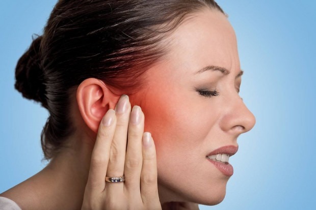 תסמינים של משחק גבישי אוזן