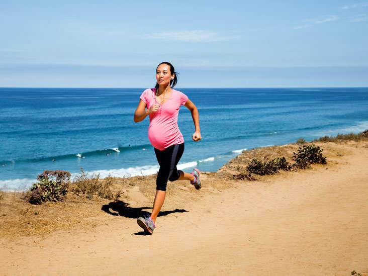היתרונות של טיול רגלי במהלך ההיריון