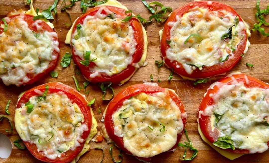 איך מכינים עגבניות עם גבינה בתנור? מתכון קל עם עגבניות