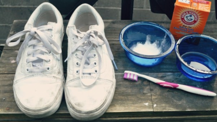 כיצד לנקות נעלי ספורט לבנות?