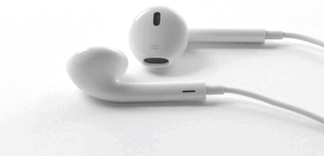 האם Apple אמורה לדבוק EarPods באייפונים חדשים?