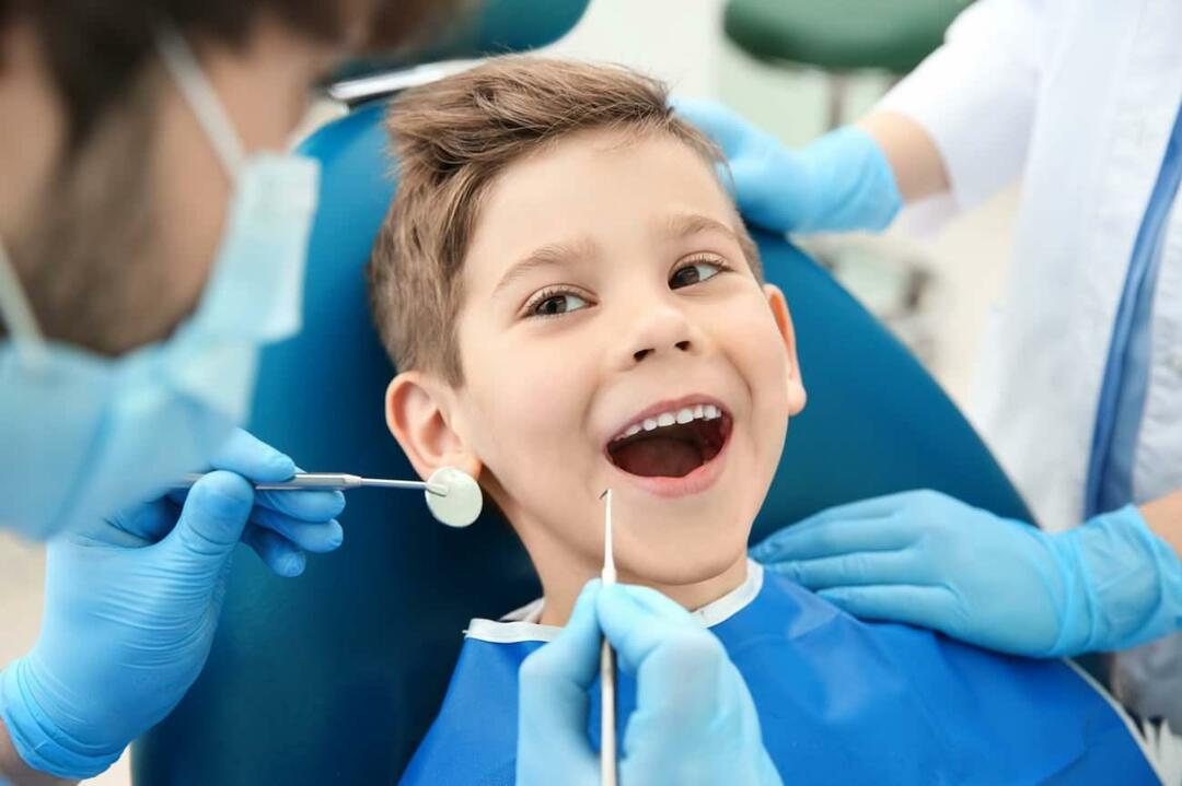 מתי ילדים צריכים לקבל טיפול שיניים?