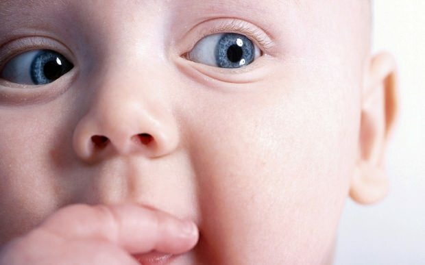 מדוע תזוזת העיניים אצל תינוקות?