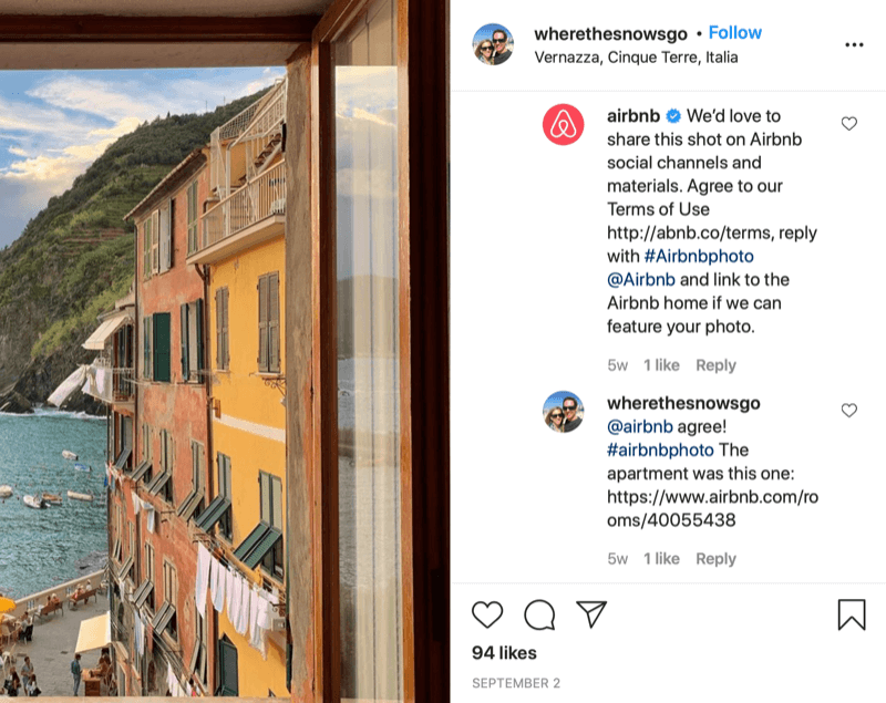 instagram בכתב דוגמא הרשאה מחדש בין @wherethesnowsgo ו- @airbnb עם airbnb המבקש לשתף את תמונה ומידע בנוגע לאופן מתן האישור, והתשובה מאת @wherethesnowsgo המאשרת לשתף מחדש את תְמוּנָה