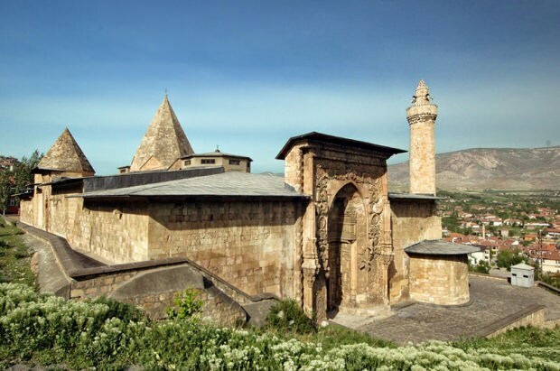 המסגד הגדול של דיוויגי