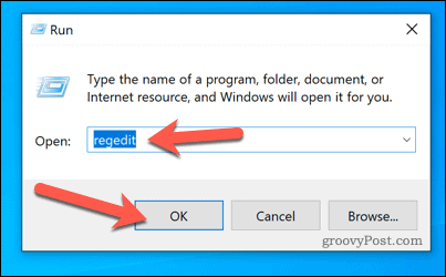 הפעלת Regedit באמצעות הפעלה ב- Windows 10
