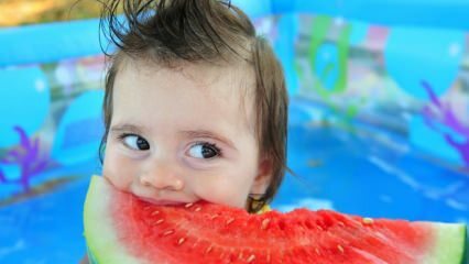 מה צריך להאכיל לתינוקות במזג אוויר חם?