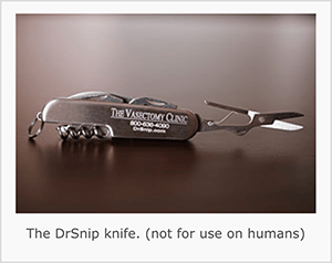 זהו צילום מסך של אולר ה- DrSnip. ג'יי באר אומר שהסכין הוא דוגמה להדק מדבר.