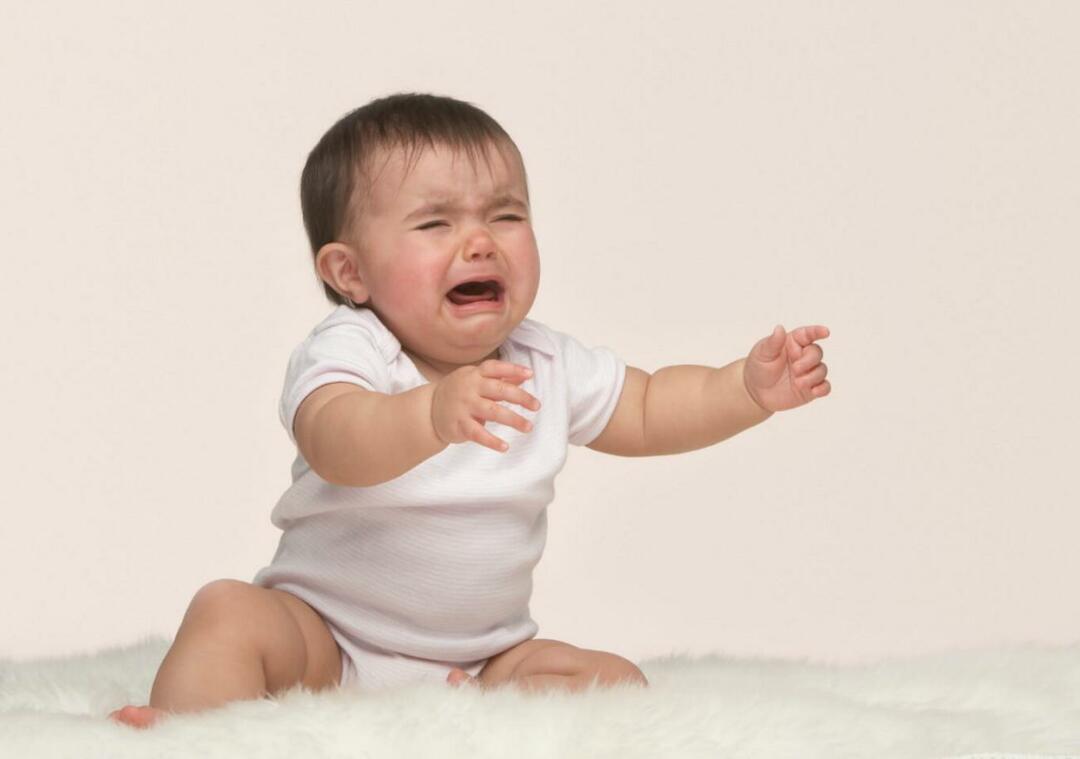 למה תינוקות בוכים
