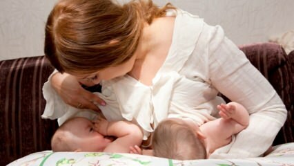 כיצד יש להניק תינוקות תאומים? עמדות הנקה לתינוקות תאומים