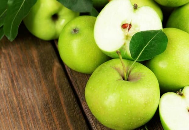 איך להכין דיאטת תפוחים? תפוח ירוק אכיל ...