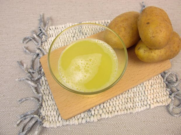 היתרונות של מיץ תפוחי אדמה לעור 