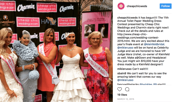 צ'רמין הוא אחד הספונסרים של תחרות חברתית שנתית בה הלקוחות מכינים שמלות כלה מנייר טואלט. בתחרות 2015 כליינות קליינפלד כללה גם את הפרס בתגמול של שמלה בהזמנה אישית עבור הזוכה.
