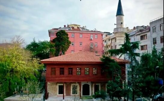 לאן ואיך ללכת מסגד Şehit סולימאן פאשה? סיפורו של מסגד Üsküdar Şehit Süleyman Pasha