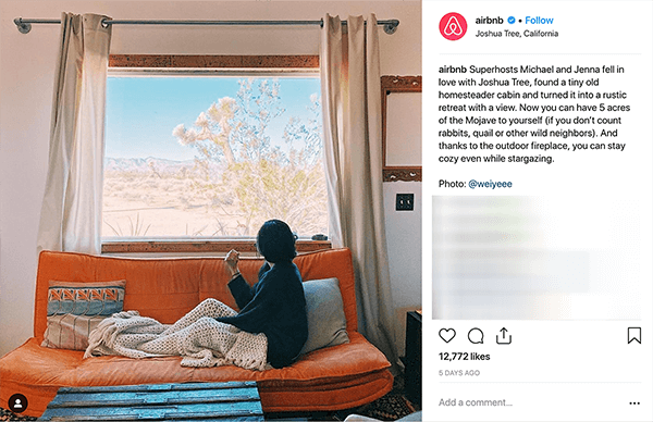 זהו צילום מסך של פוסט באינסטגרם מ- Airbnb. הוא מספר את סיפורם של בני זוג המארחים אנשים בביתם באמצעות Airbnb. בתמונה מישהו יושב על ספה כתומה מתחת לשמיכת זריקה סרוגה בצבע בז 'ומביט מהחלון אל נוף מדברי. מליסה קסרה אומרת כי סיפורים אלו הם דוגמה לעסק המשתמש בהתמודדות עם קו העלילה של המפלצת בשיווק ברשתות החברתיות שלו.