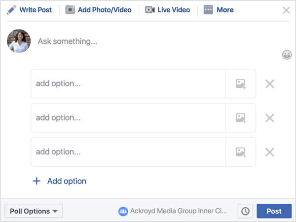 בהודעה קבוצתית בפייסבוק, לחץ על סקר ואז כתוב שאלה או בקשה. 