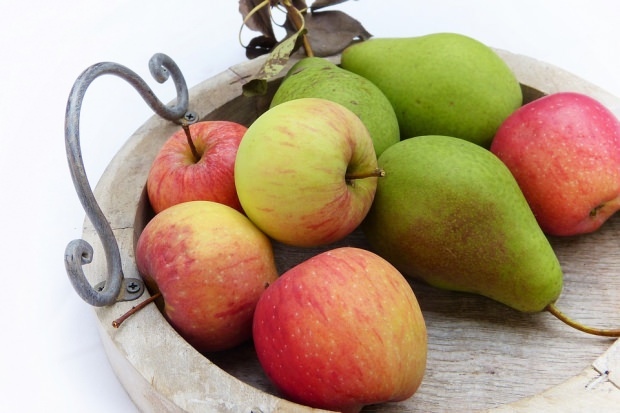 האם תפוחים ואגסים יורדים במשקל?