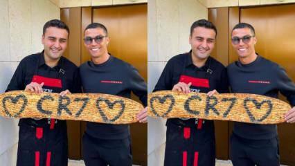  CZN בורק אירח את שחקן הכדורגל המפורסם בעולם רונאלדו במקומו בדובאי! מיהו CZN Burak?