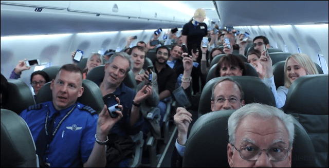 טיסה של jetblue עם פלאפונים
