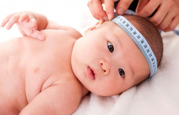 כיצד למדוד את היקף הראש של תינוקות