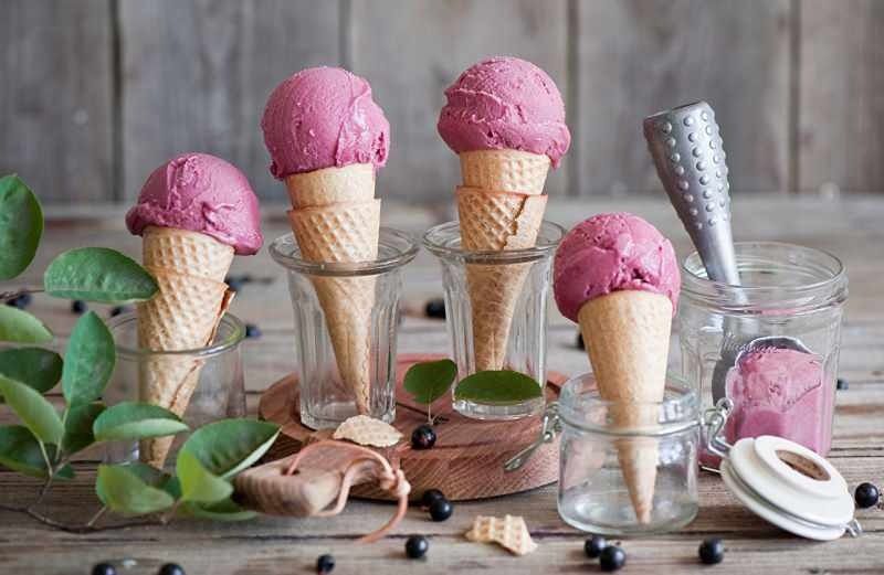 איך מכינים את הגלידה הכי קלה? טיפים להכנת גלידה בבית