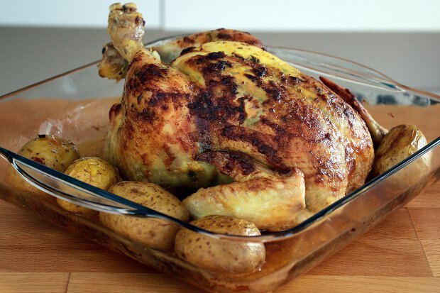 איך לבשל עוף שלם, מהם הטריקים? מתכון עוף שלם בתנור טעים