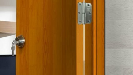  כיצד להתקין ציר דלת עץ?